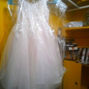 Dress size 5t and its bage